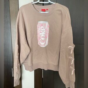 NWOT Coca Cola Taupe Crewneck Sweatshirt with Pink Diet Coke Graphic 🎀